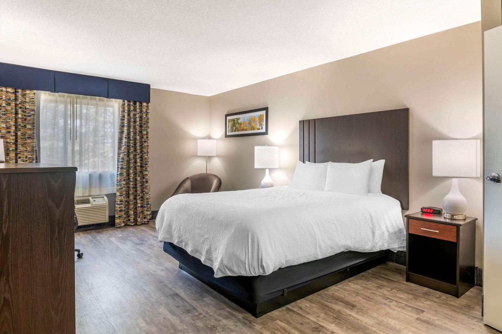 Black Bear Inn, Ascend Collection